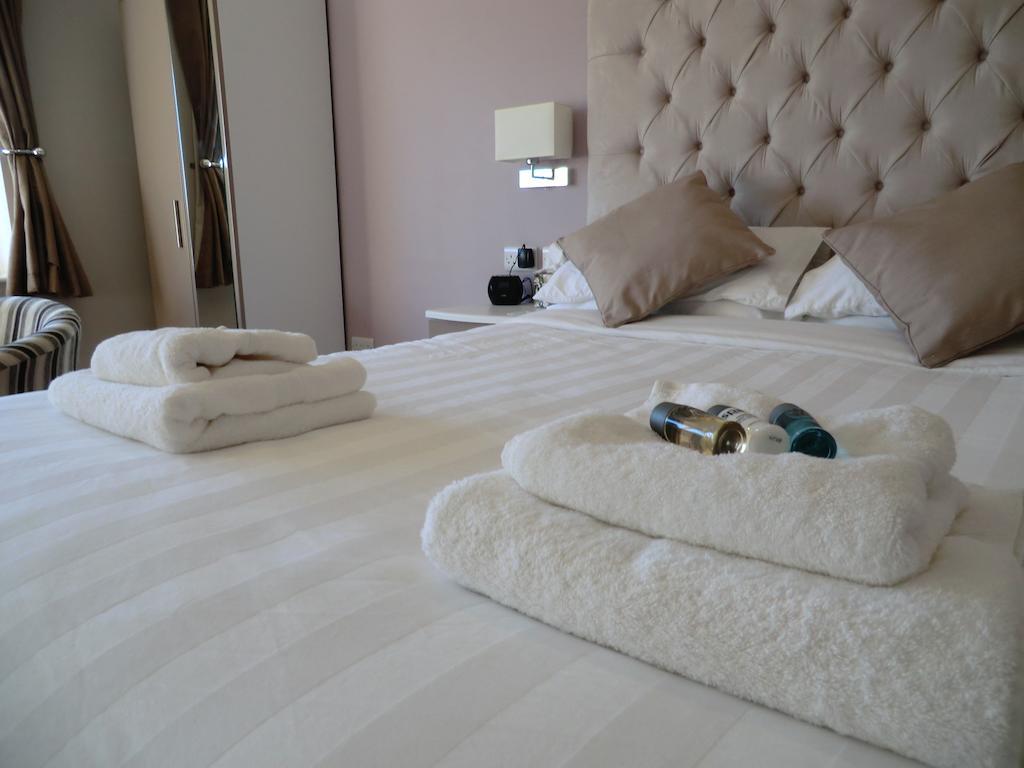 Lulsgate Bottom Coombe Dale Accommodation חדר תמונה